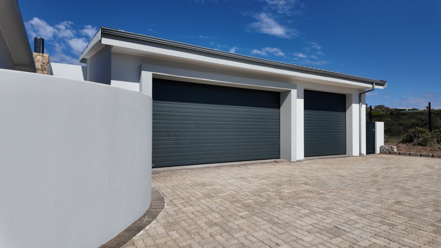 3 Bedroom Property for Sale in Stilbaai Wes Western Cape